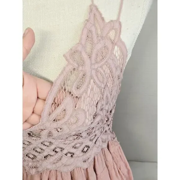 Free People Adella Cami Tank Top Womens M Mauve Lace Boho Tiered Flowy Romantic - Picture 5 of 15
